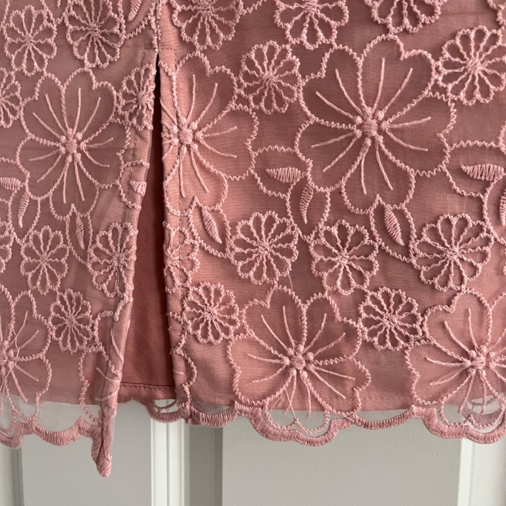 NWOT Pink Lace Midi Pencil Skirt